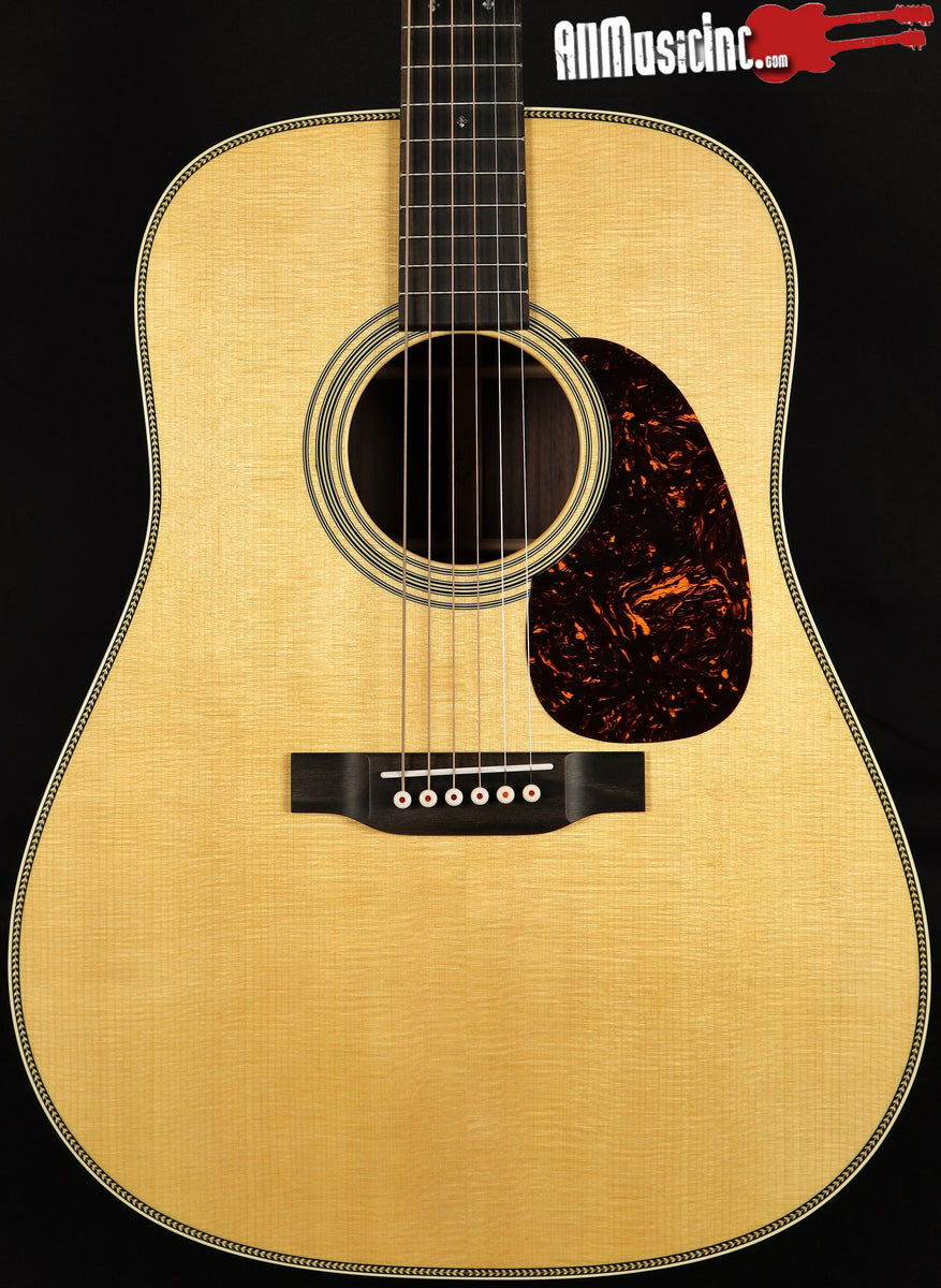 Martin HD 28 Herringbone Dreadnought Acoustic Guitar Sitka