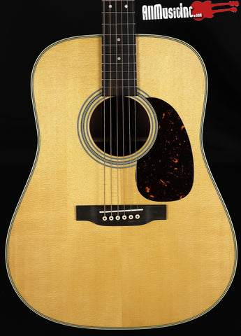 Martin D-28 Dreadnought Rosewood Tinted Natural Acoustic Guitar